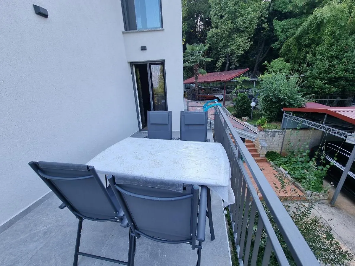 Apartmani Viva Lovran 0*,
