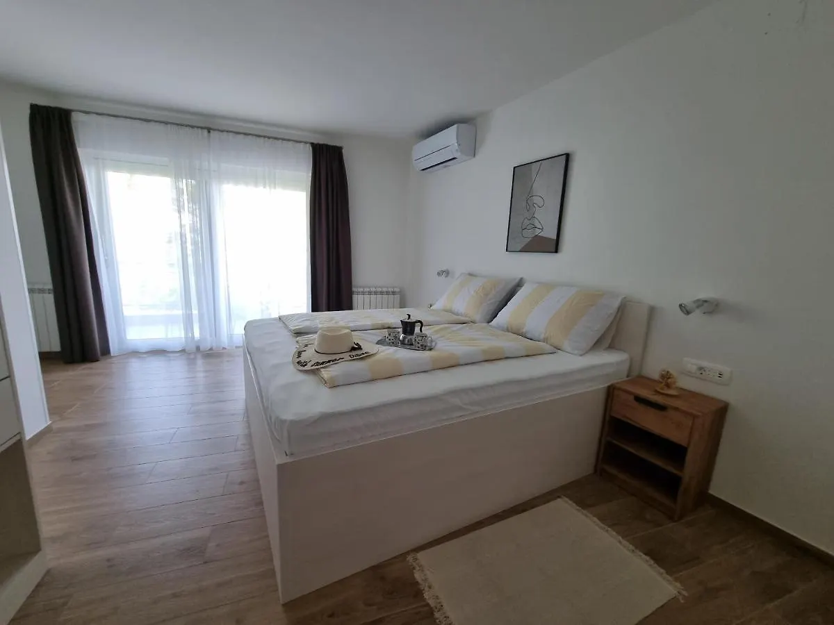 Apartmani Viva Lovran 0*,